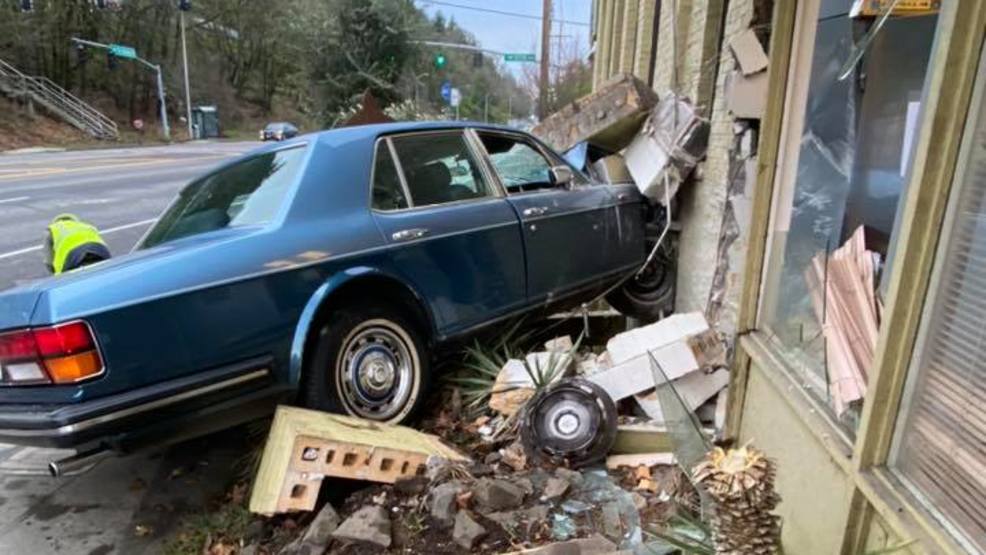 Driver Falls Asleep Crashes Into Emergency Food Pantry In Nw