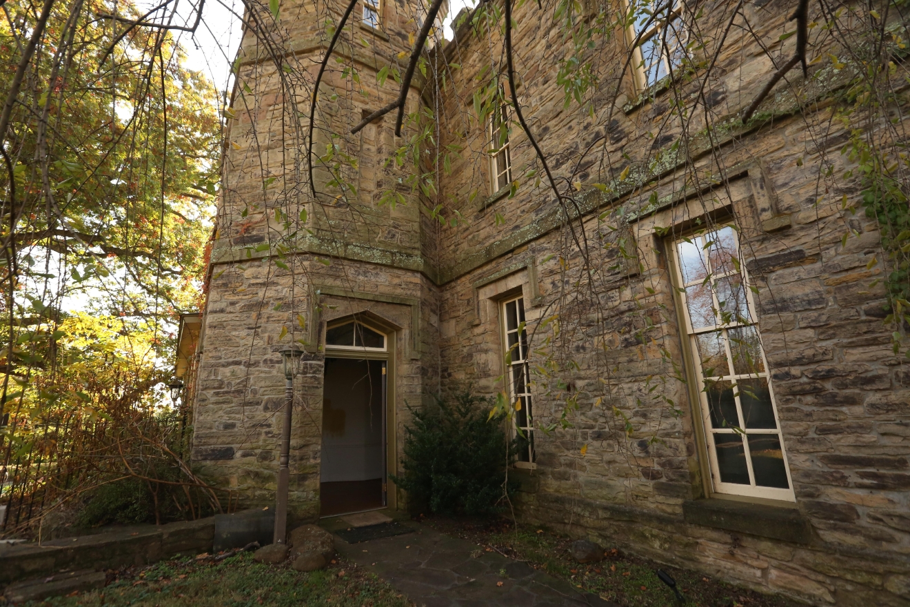 Did you know you can buy a castle in Virginia for 2.2M? DC Refined