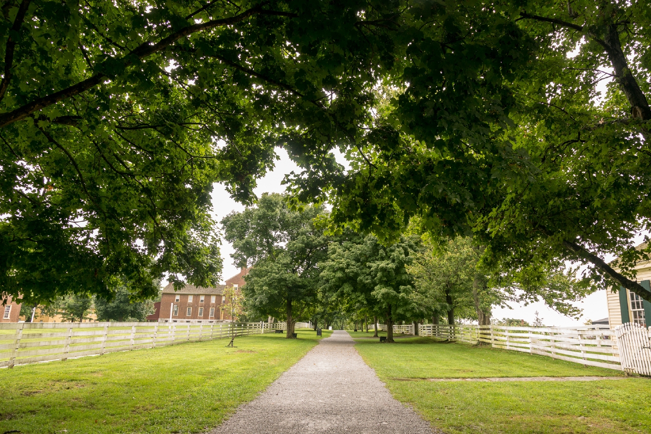 A Village Frozen In The 1800s Exists Near Lexington Cincinnati Refined