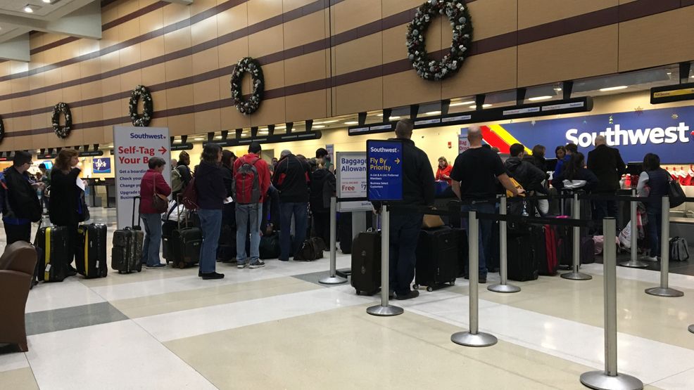 Albany International Airport busy with holiday travelers WRGB