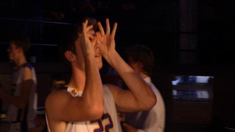 Lincoln holds off Taylorville to open Apollo Conference action 67-63 LINCOLN TAYLORVILLE.jpg