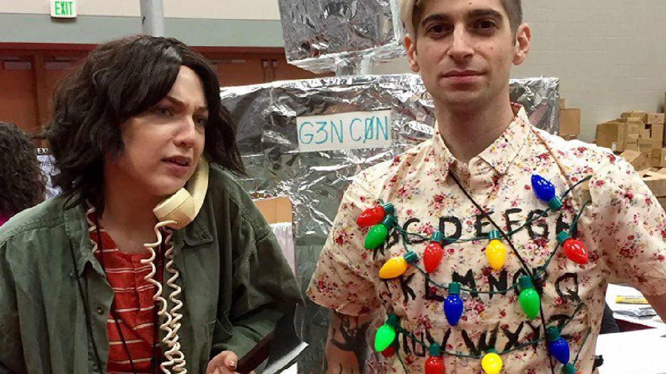 These Stranger Things cosplayers are as amazing as they are quick to the game