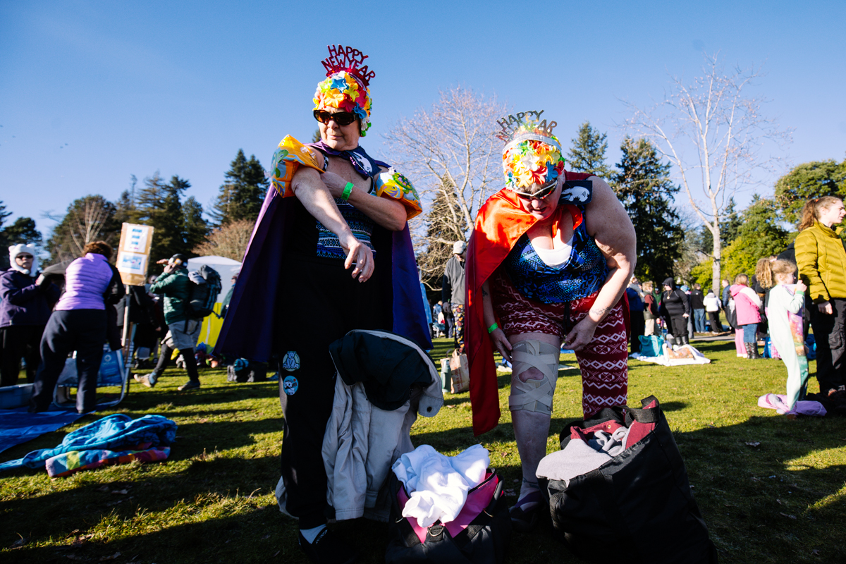 Photos Thousands take Seattle's Annual Polar Bear Plunge KATU