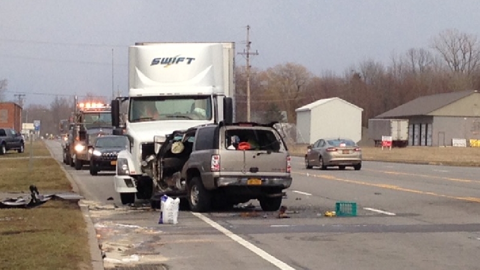 Police on scene of crash on Rt. 104 in Williamson WHAM