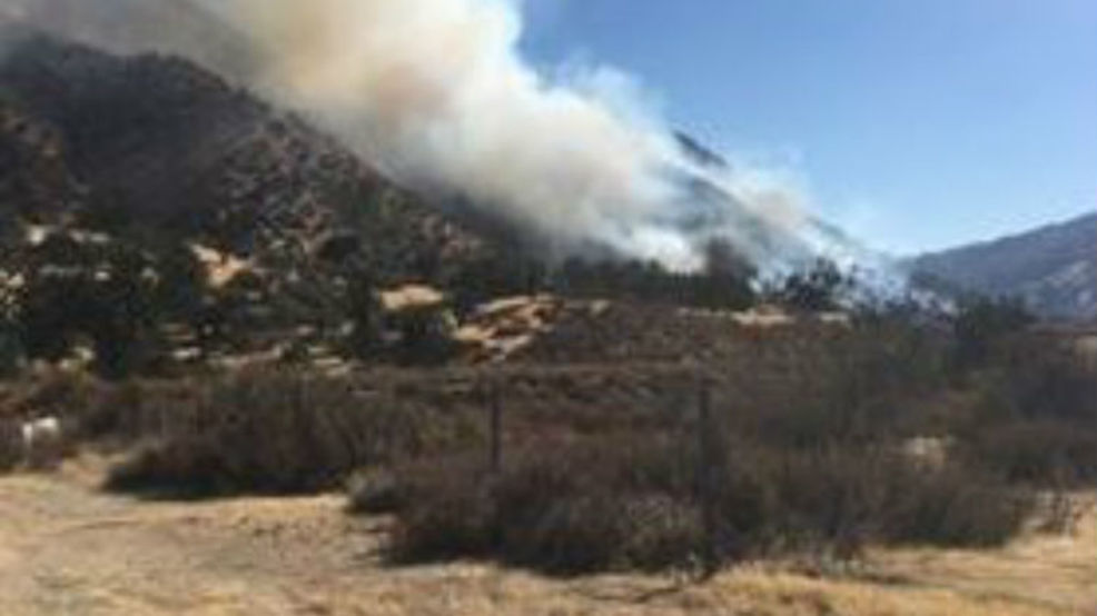 Kern County fire crews battling fire near Highway 178 KBAK