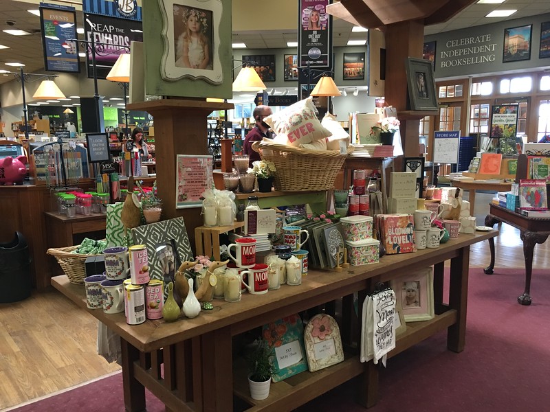 5 Reasons To Love JosephBeth Booksellers Cincinnati Refined