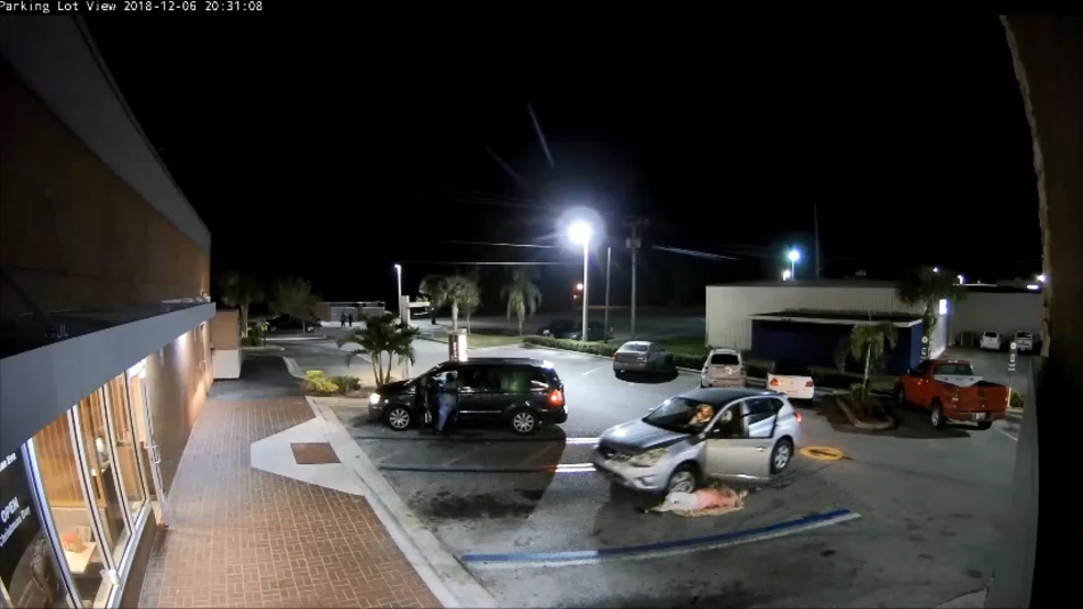Video Man Nearly Ran Over Elderly Woman After Stealing Her Purse At Video Man Nearly Ran Over Elderly Woman After Stealing Her Purse At Local Mcdonald S