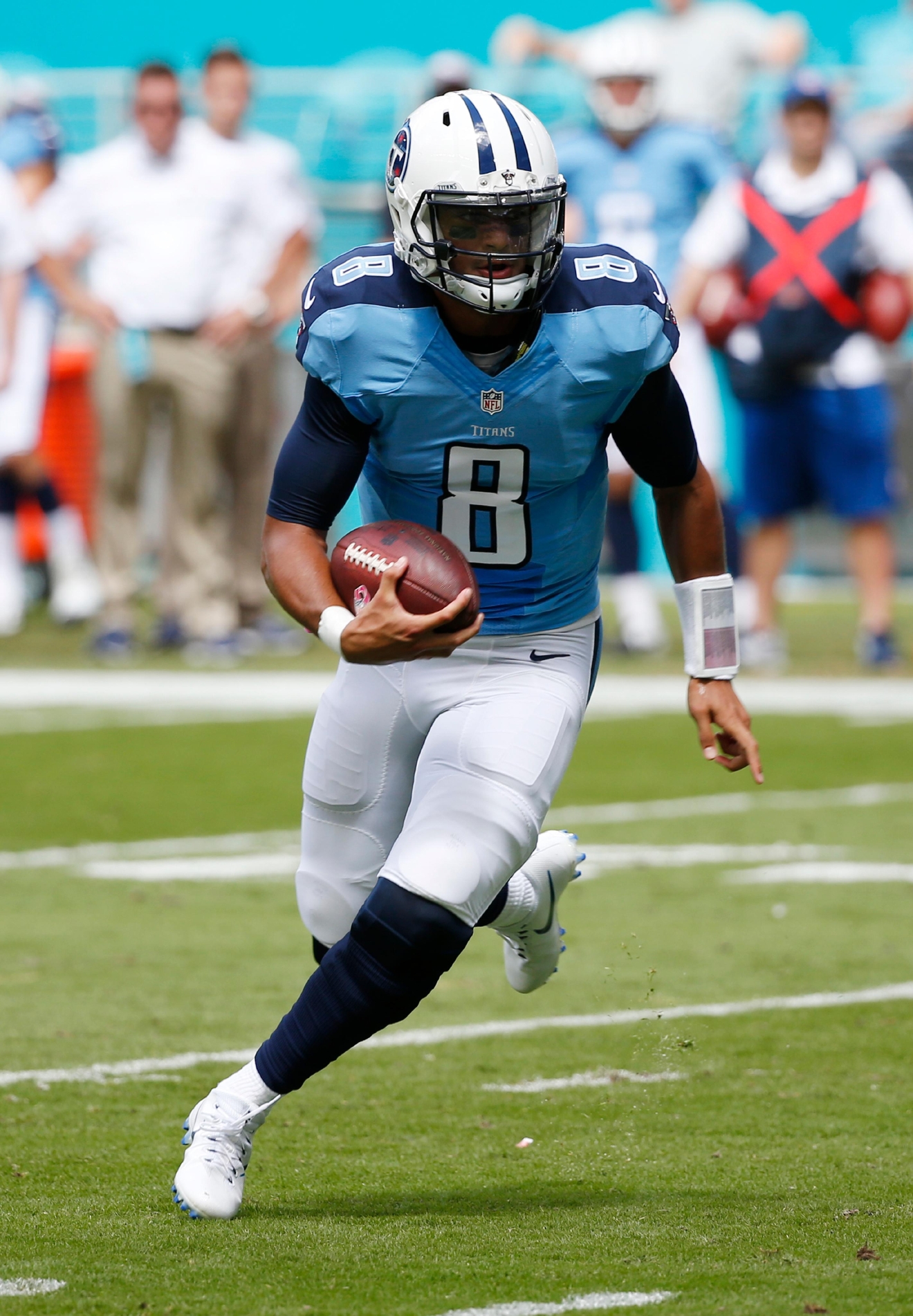 Titans To Exercise 5th-year Option On QB Marcus Mariota, The Heisman ...