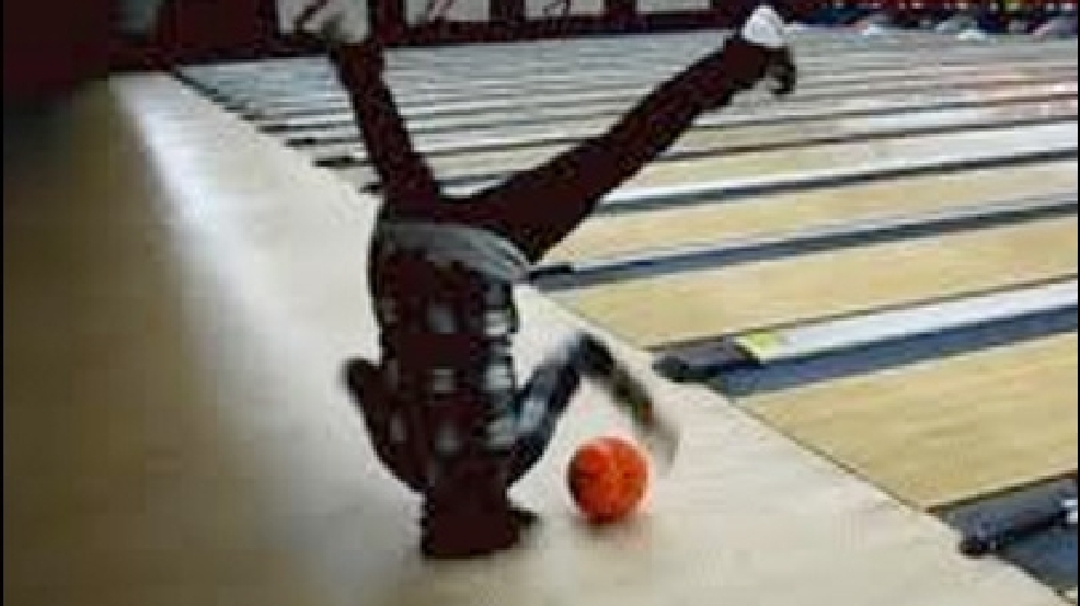 130426_bowling_strike.jpg