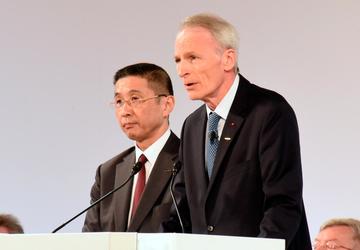 Nissan shareholders OK ouster of ex-chair Ghosn from board