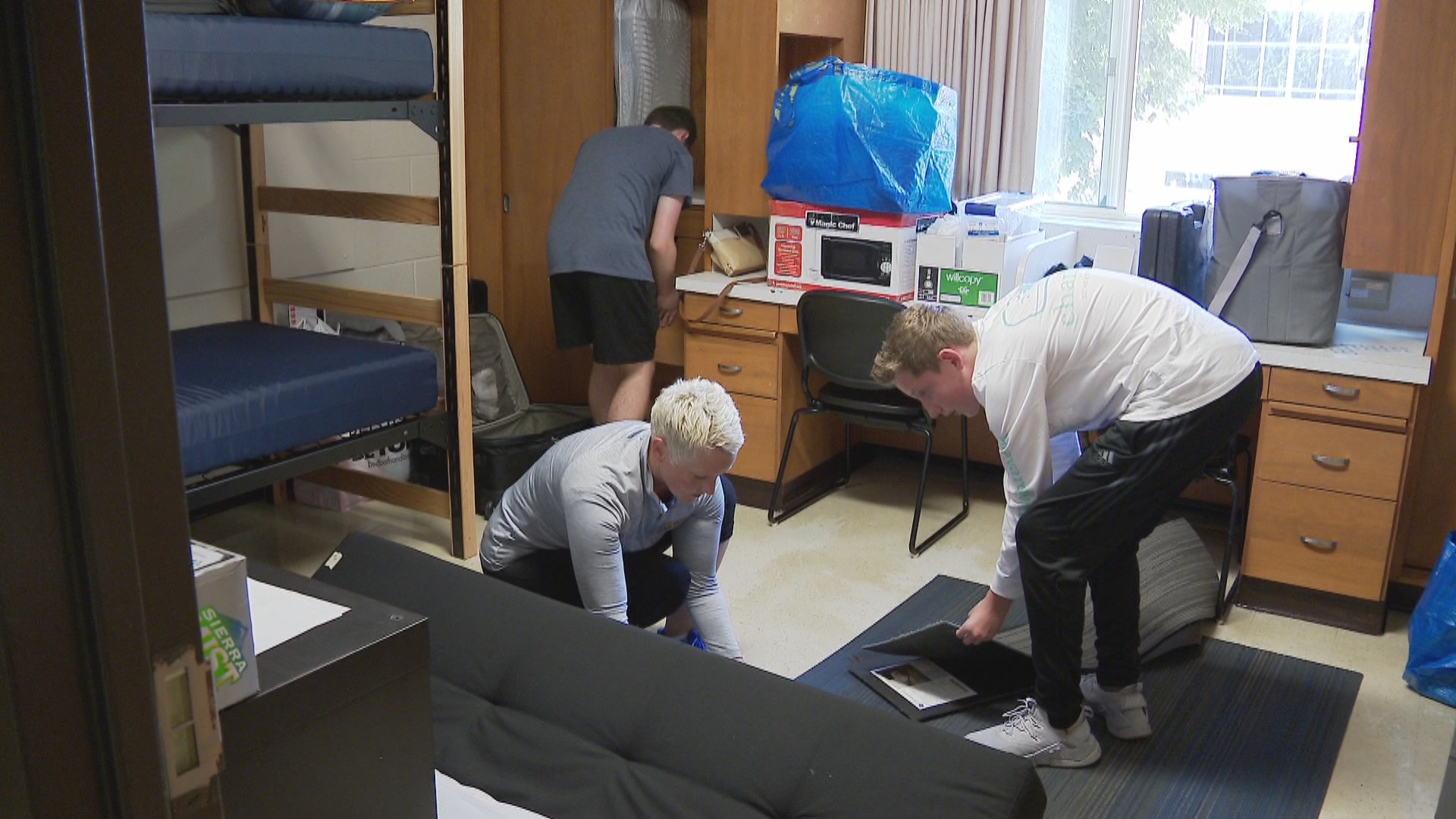 St. Norbert College its largest freshman class on MoveIn Day