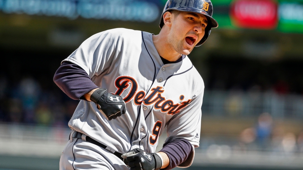 detroit tigers third baseman nick castellanos celebrates his 3